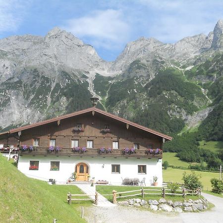 Апартаменти Vorderhof Занкт-Мартін-ам-Тенненґебірґе Екстер'єр фото